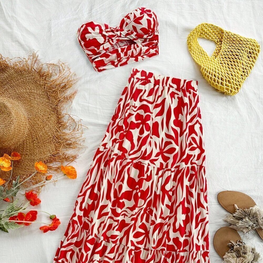 Red Boho Women's Holiday Floral Printed Strapless Skirt And Crop Top